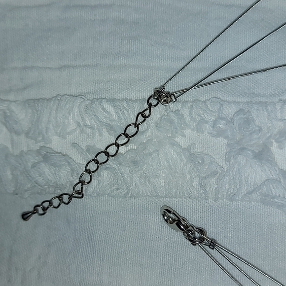 Vintage Multi-Tiered Green and Grey Necklace - Picture 3 of 3